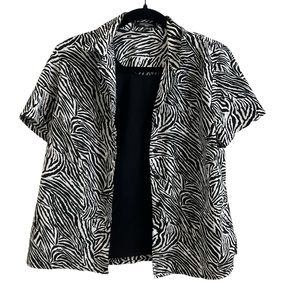 Notations Petite medium black n white animal print Swing Blouse
